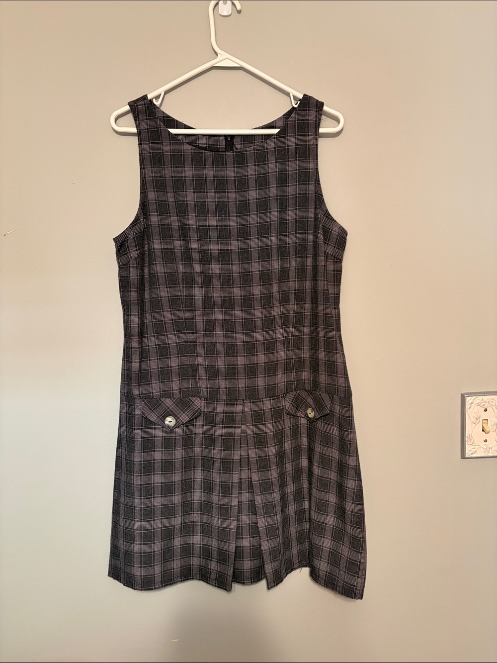 90sPlaid Sleeveless Shift Dress in Dark Gray and Black